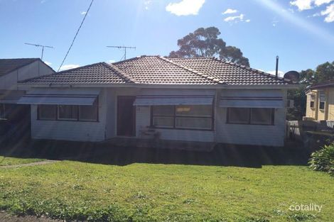 12 Long Cres, Shortland, NSW 2307