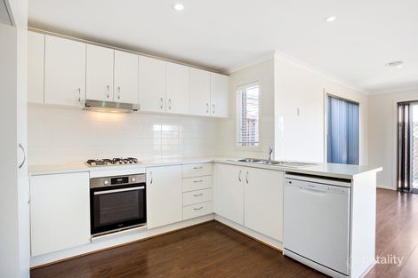 Property photo of 10 Travertine Crescent Doreen VIC 3754
