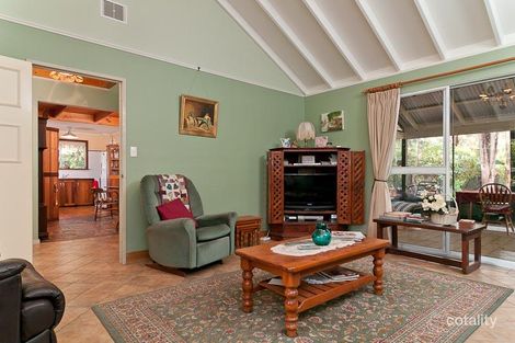 Property photo of 4 Birch Place Stoneville WA 6081