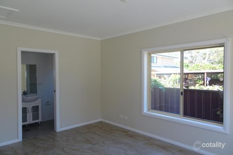 Property photo of 29 Keneally Crescent Edensor Park NSW 2176
