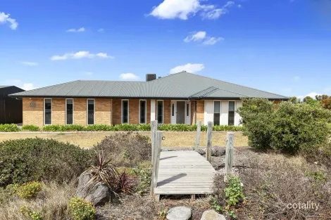 13 Lindsay Ave, Merrimu, VIC 3340