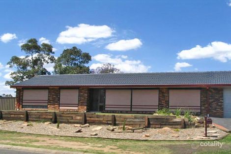 Property photo of 2 Thornhill Crescent Werrington Downs NSW 2747
