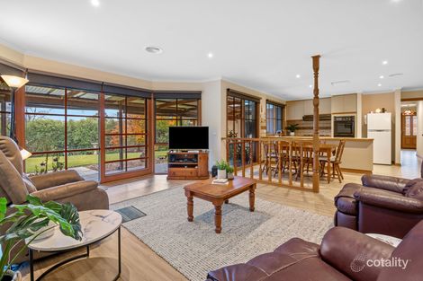 Property photo of 7 Cairinini Court Strathdale VIC 3550