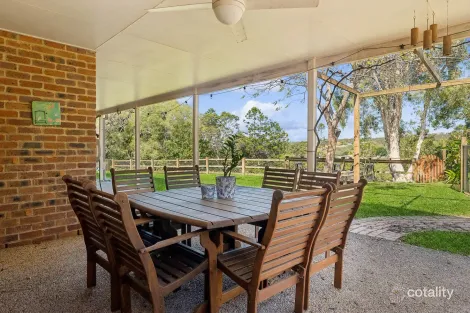 Property photo of 9 Logan Court Clear Mountain QLD 4500