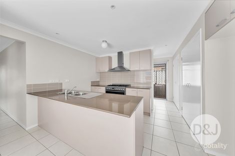 Property photo of 42 Mickleham Drive Cranbourne North VIC 3977