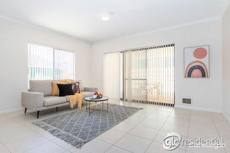 Property photo of 2 Wedgetail Crescent Success WA 6164
