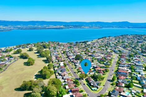 Property photo of 6 Power Drive Mount Warrigal NSW 2528
