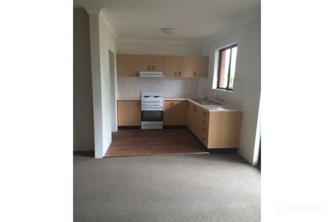 Property photo of 1/32 Old Hume Highway Camden NSW 2570