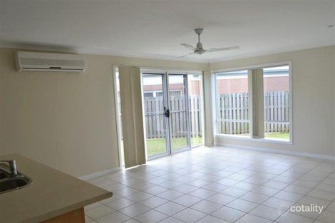 Property photo of 4 Ridgewood Close Pacific Pines QLD 4211
