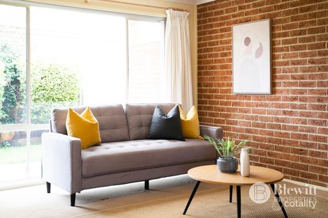 Property photo of 1/31 Walker Crescent Jerrabomberra NSW 2619