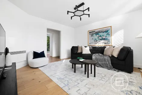 Property photo of 1/750 Inkerman Road Caulfield North VIC 3161