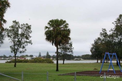 Property photo of 42 Lakeview Parade Pelican NSW 2281