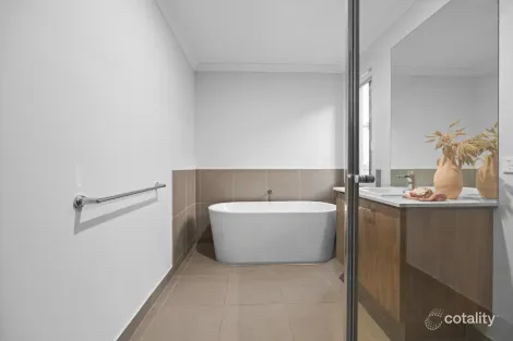 Property photo of 10 Coronado Way Tarneit VIC 3029