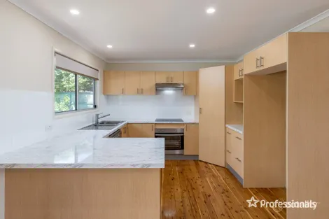 Property photo of 22 Allara Crescent Ferny Hills QLD 4055