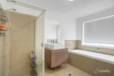 Property photo of 34 Olympic Way Munno Para West SA 5115