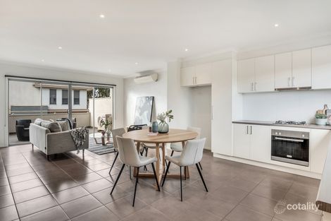 Property photo of 2/2 Marathon Boulevard Craigieburn VIC 3064