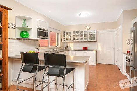 Property photo of 6 Newhaven Drive Berwick VIC 3806