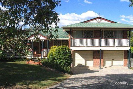 11 Harrington Cl, Brookfield, QLD 4069