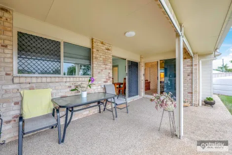 Property photo of 2/148 McCarthy Road Avenell Heights QLD 4670