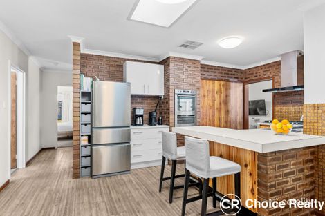 Property photo of 4 Bryne Place Leeming WA 6149