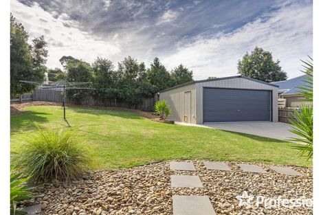 Property photo of 11 Lansell Road Mooroolbark VIC 3138