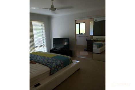 Property photo of 22 Silver Dawn Crescent Oxenford QLD 4210