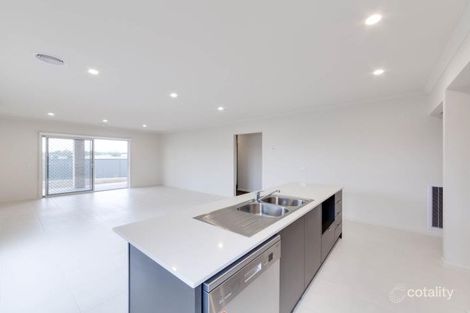 Property photo of 52 Edara Circuit Greenvale VIC 3059