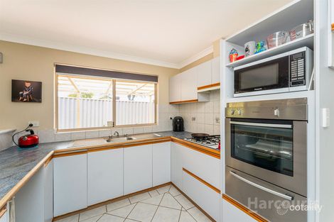 Property photo of 19A Rosebud Place Halls Head WA 6210