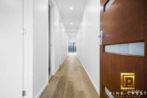 Property photo of 24 Rulingia Road Donnybrook VIC 3064