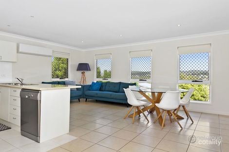 Property photo of 16 Angourie Crescent Pacific Pines QLD 4211