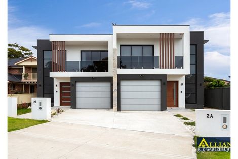 2b Batchelor Ave, Panania, NSW 2213