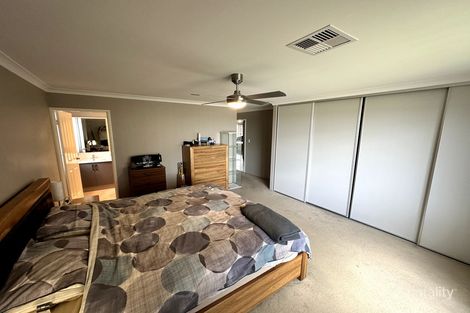 Property photo of 19 Mayali Bend Banksia Grove WA 6031