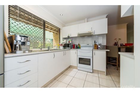 Property photo of 2/7 Jean Street Labrador QLD 4215