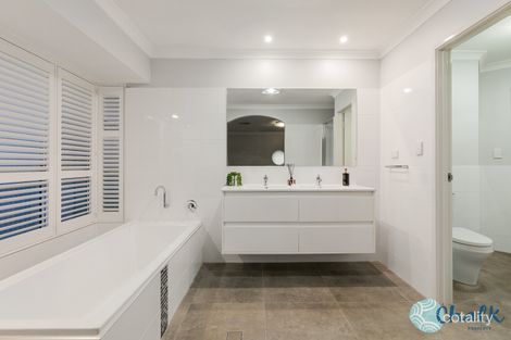 Property photo of 15 Ambleside Parade Waikiki WA 6169