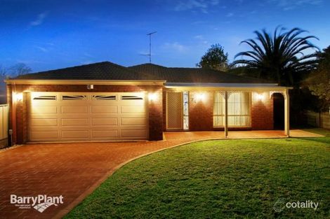 24 Leigh Dr, Pakenham, VIC 3810