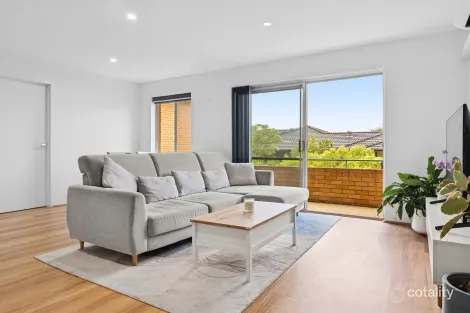Property photo of 10/9 Burne Avenue Dee Why NSW 2099