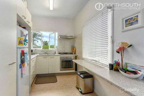29 Kingsbury St, Norman Park, QLD 4170