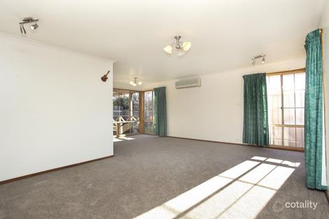Property photo of 8 Blackman Close Sunbury VIC 3429