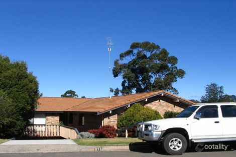 21 Coral Cres, Unanderra, NSW 2526