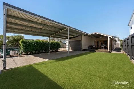 Property photo of 27 Joseph Street Margate QLD 4019