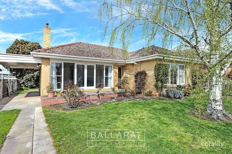 Property photo of 19 Alexander Avenue Wendouree VIC 3355