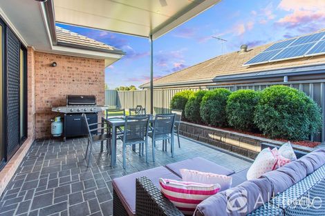Property photo of 30 Ripon Way Macquarie Hills NSW 2285