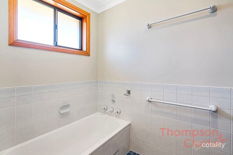 Property photo of 7 Valley Drive Tenambit NSW 2323