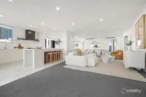 Property photo of 13/120 Surf Parade Broadbeach QLD 4218