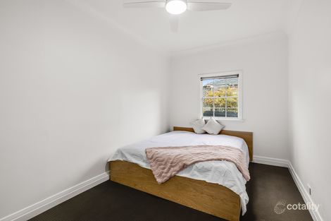 Property photo of 32 Llewellyn Street Centenary Heights QLD 4350