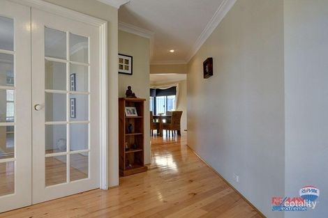 Property photo of 15 Walsall Turn Hocking WA 6065