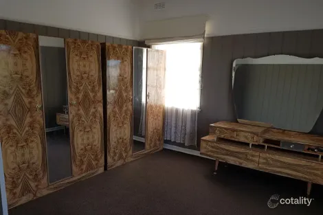 Property photo of 64 Malcolm Crescent Shepparton VIC 3630