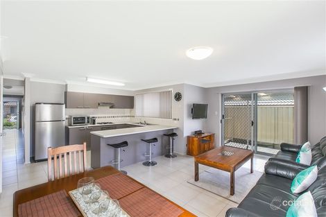 Property photo of 14 Loddon Circuit Albion Park NSW 2527