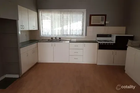 Property photo of 64 Malcolm Crescent Shepparton VIC 3630