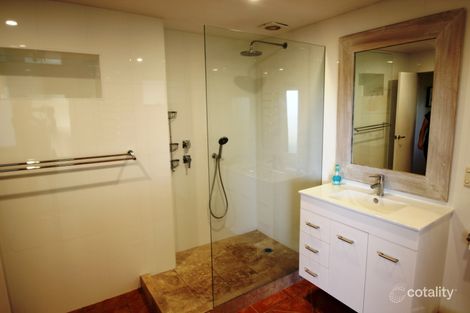 Property photo of 68 Woorarra Avenue North Narrabeen NSW 2101
